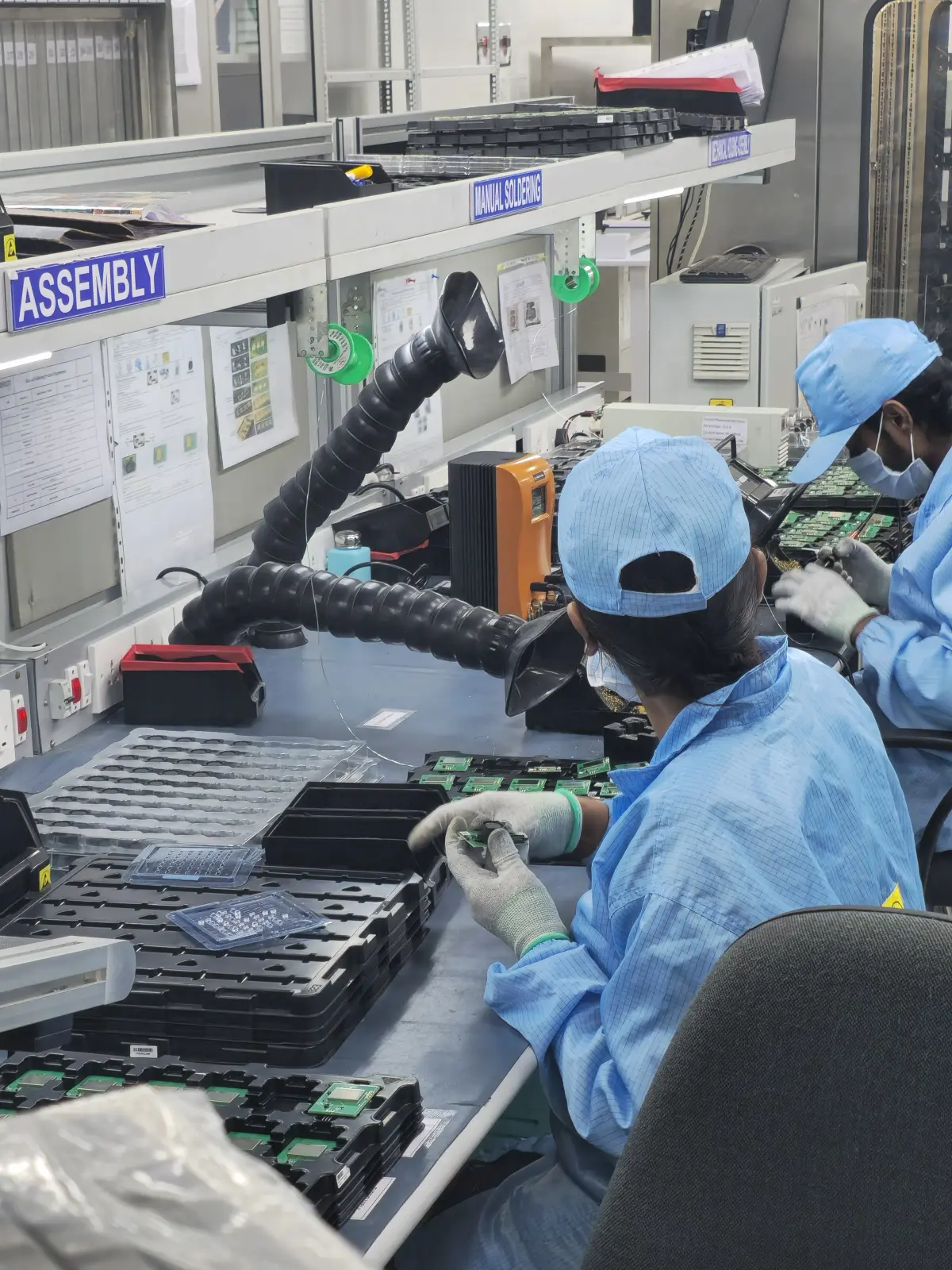 Behind the scenes 19